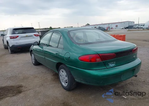 2002 Ford Escort z USA, uszkodzony, nr VIN 3FAFP13P52R162283